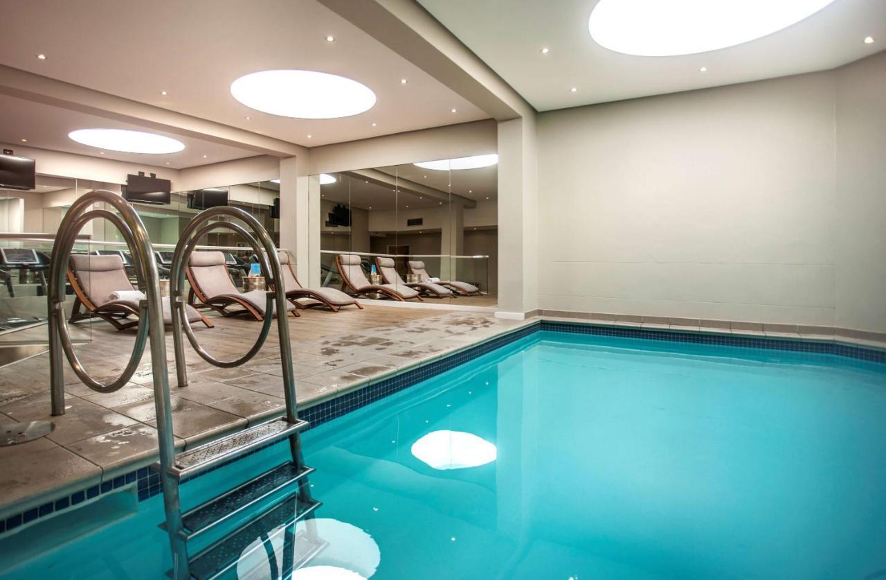 Southern Sun Cape Sun Hotel 4*