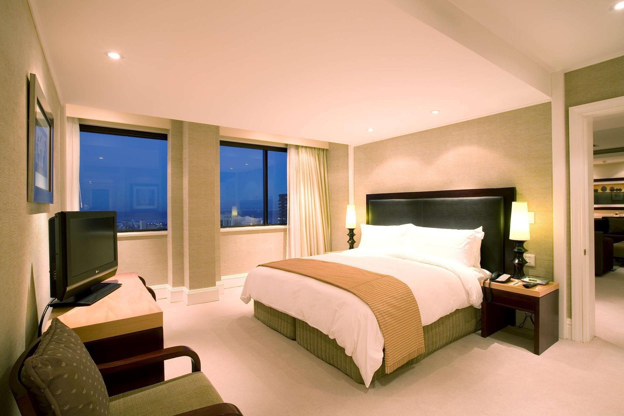 Southern Sun Cape Sun 4*